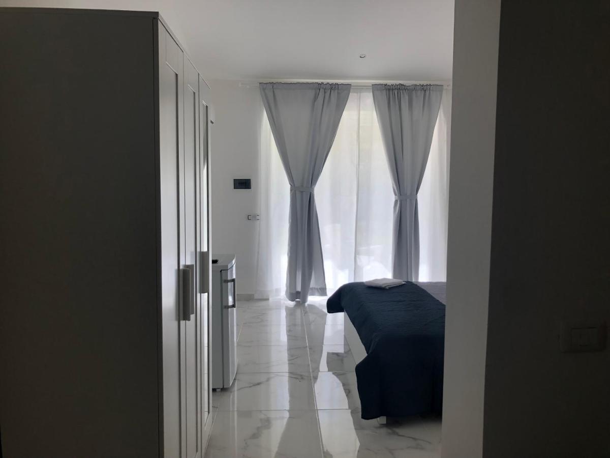 테라시니 Amantea Monument B&B 외부 사진